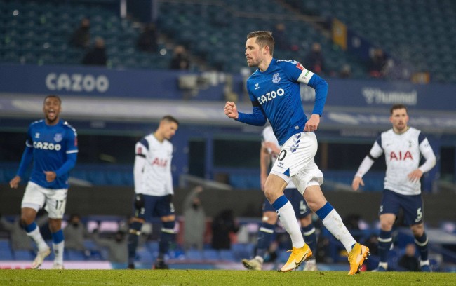 接获益千万 接获益千万