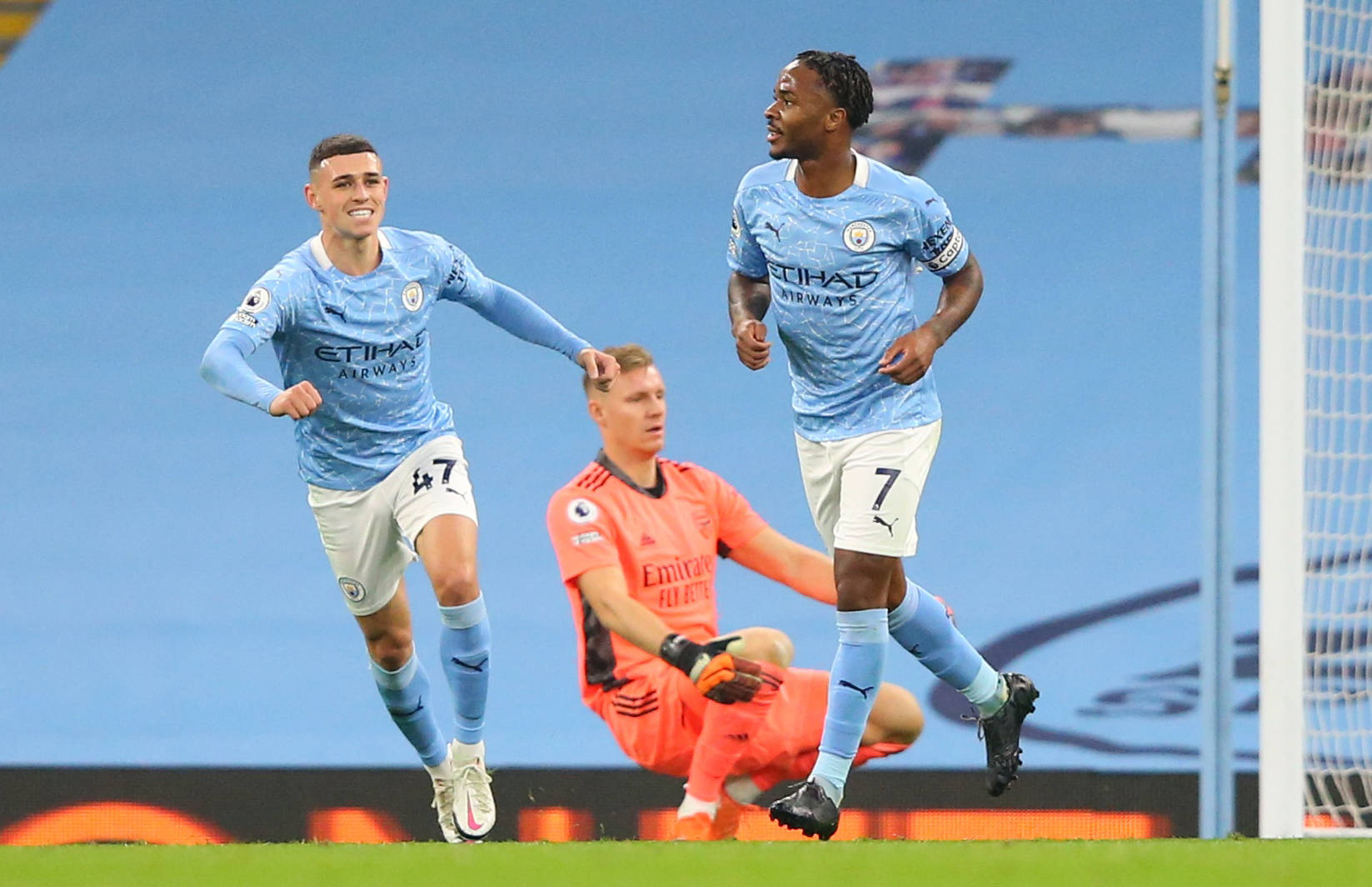 她以惊人的 她以惊人的