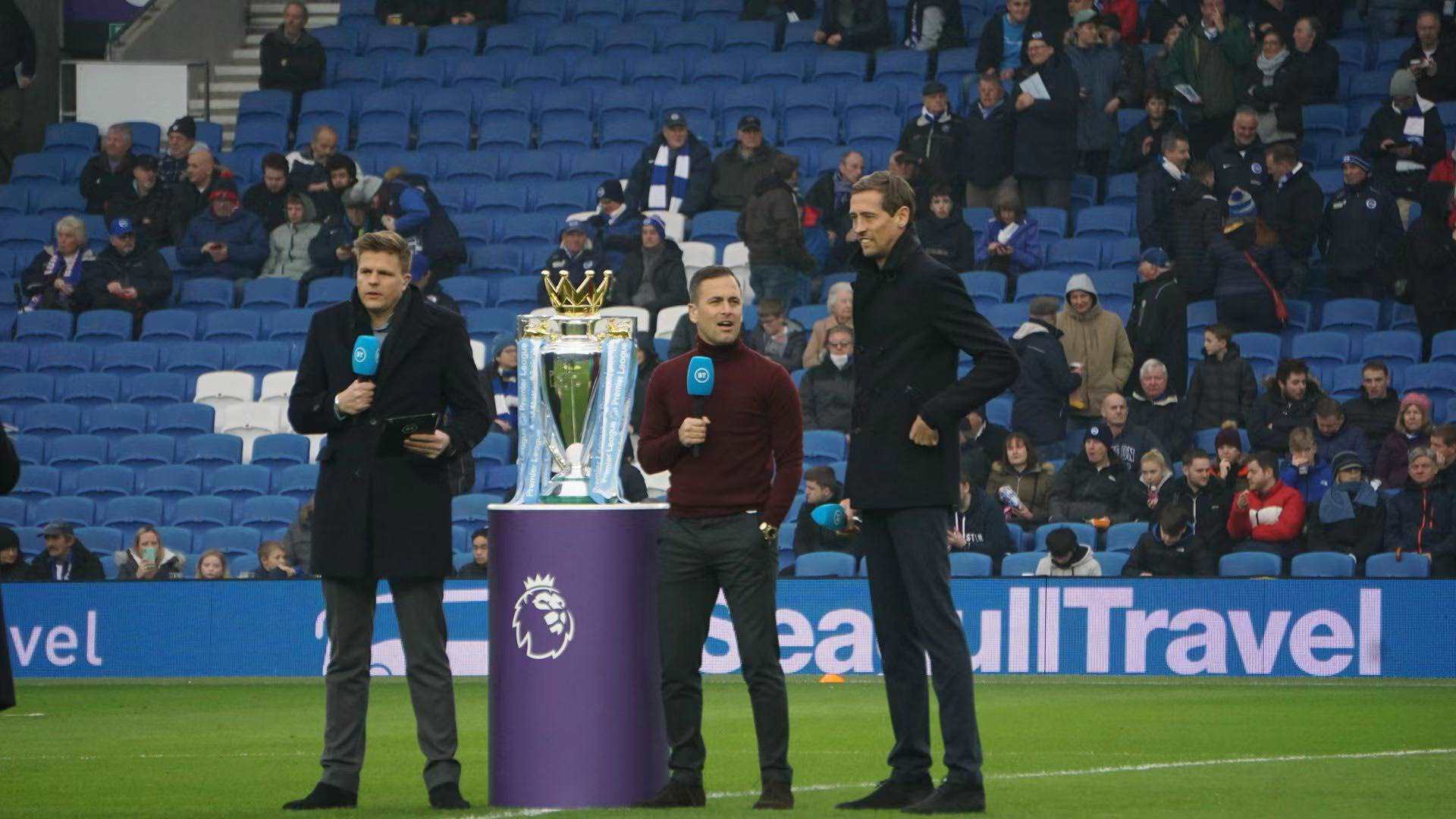 扩音系统直 扩音系统直